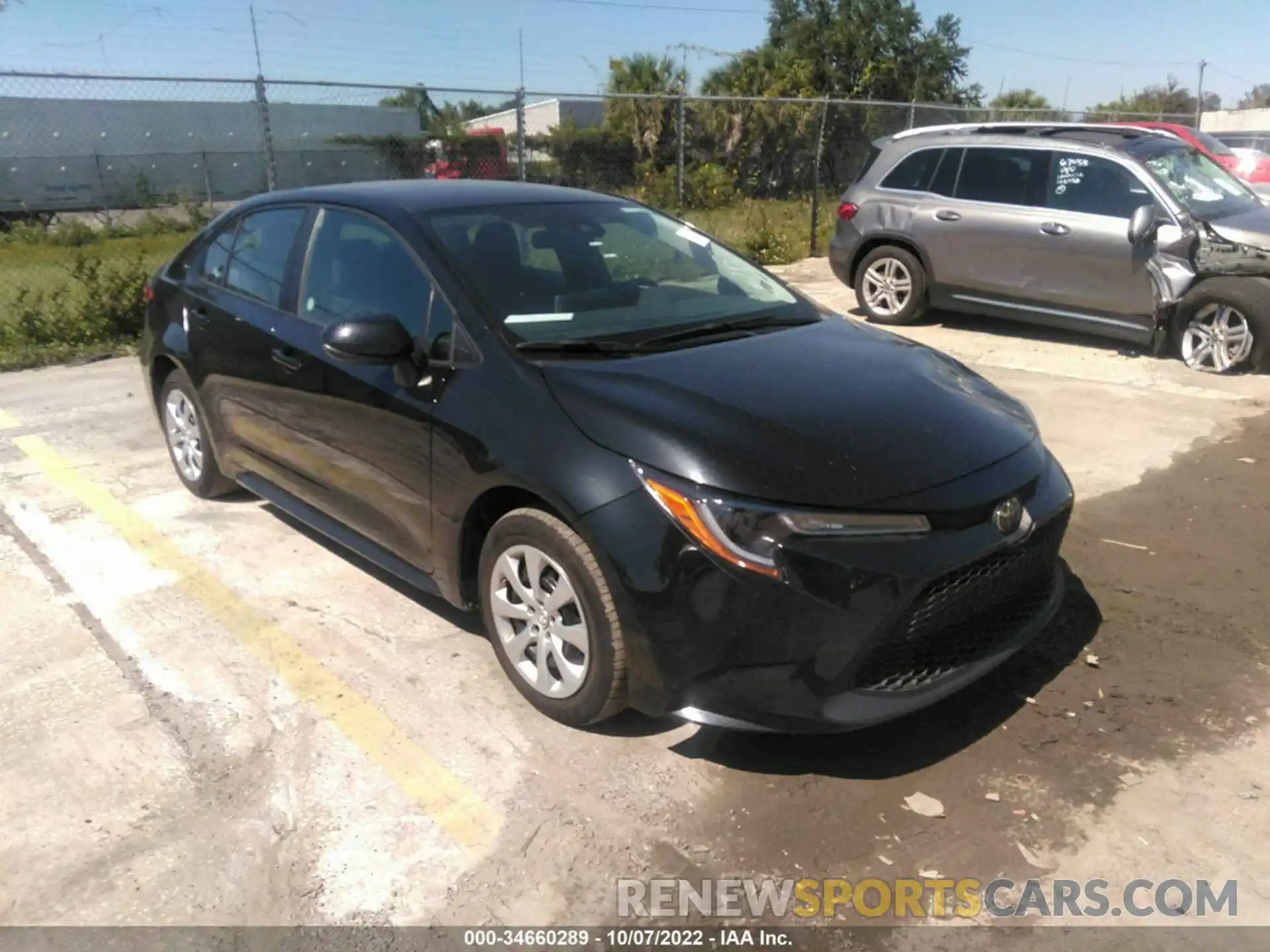 1 Photograph of a damaged car 5YFEPMAE5MP219924 TOYOTA COROLLA 2021