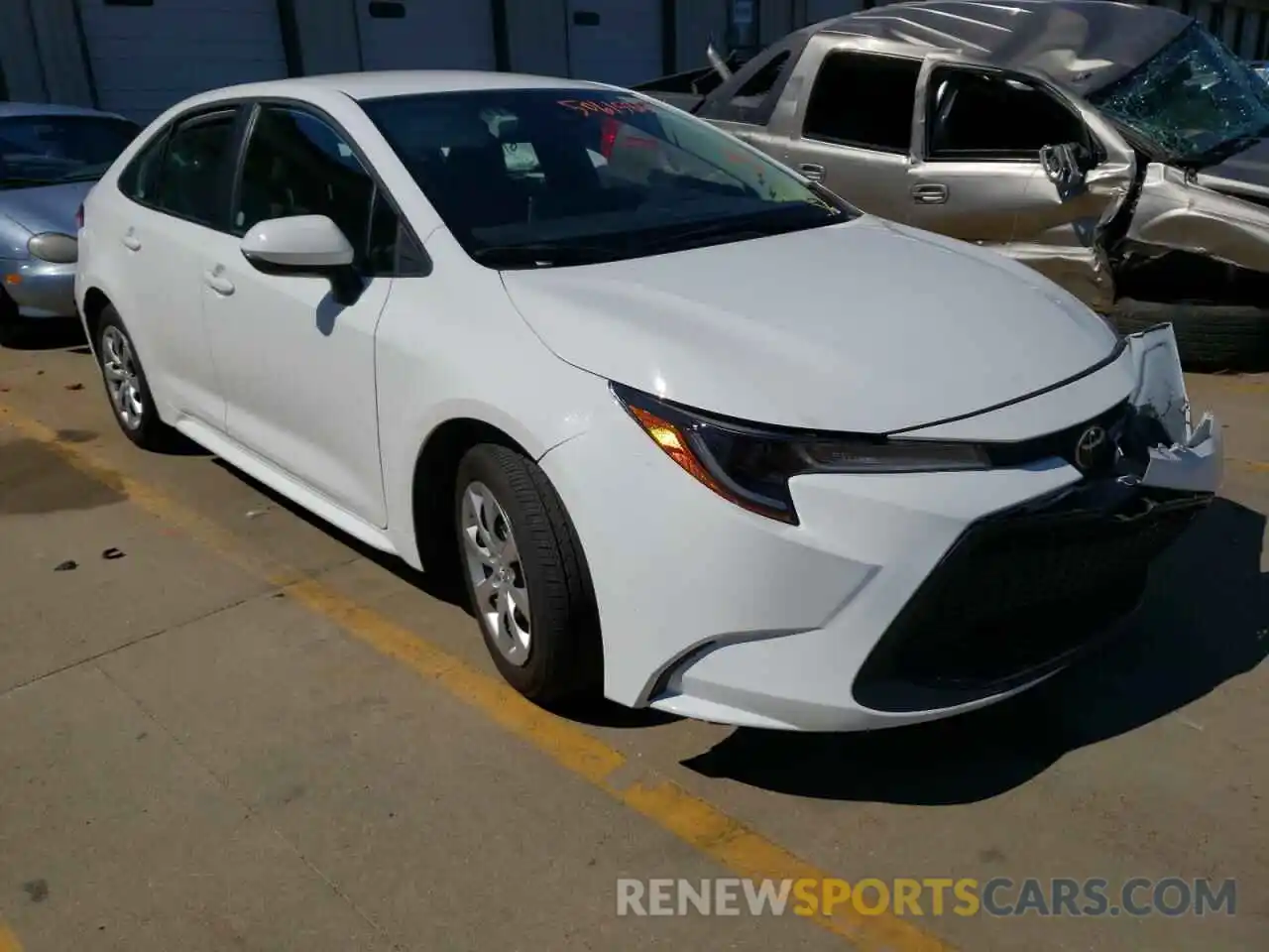 1 Photograph of a damaged car 5YFEPMAE5MP223472 TOYOTA COROLLA 2021