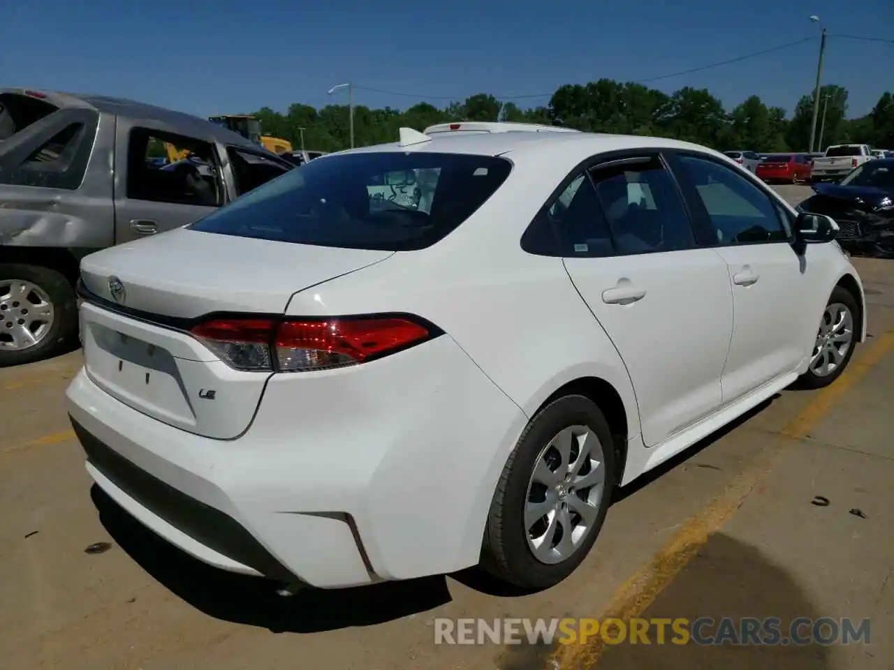 4 Photograph of a damaged car 5YFEPMAE5MP223472 TOYOTA COROLLA 2021