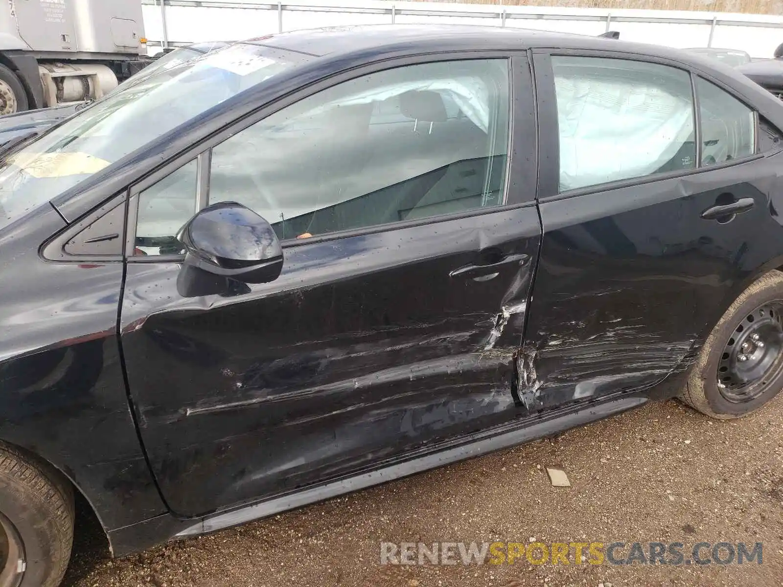 9 Photograph of a damaged car 5YFEPMAE5MP226873 TOYOTA COROLLA 2021