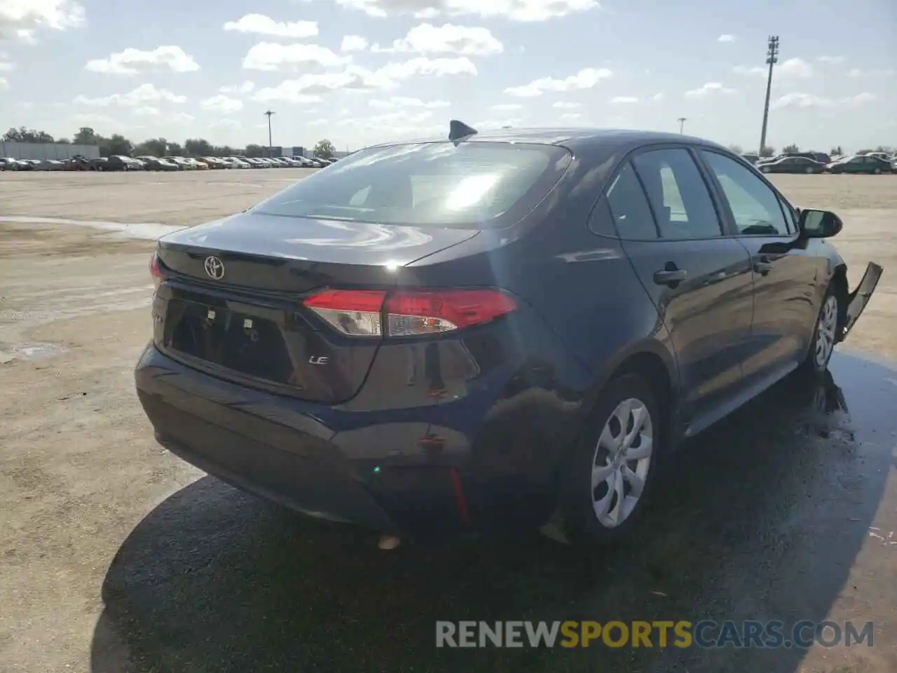 4 Photograph of a damaged car 5YFEPMAE5MP227909 TOYOTA COROLLA 2021