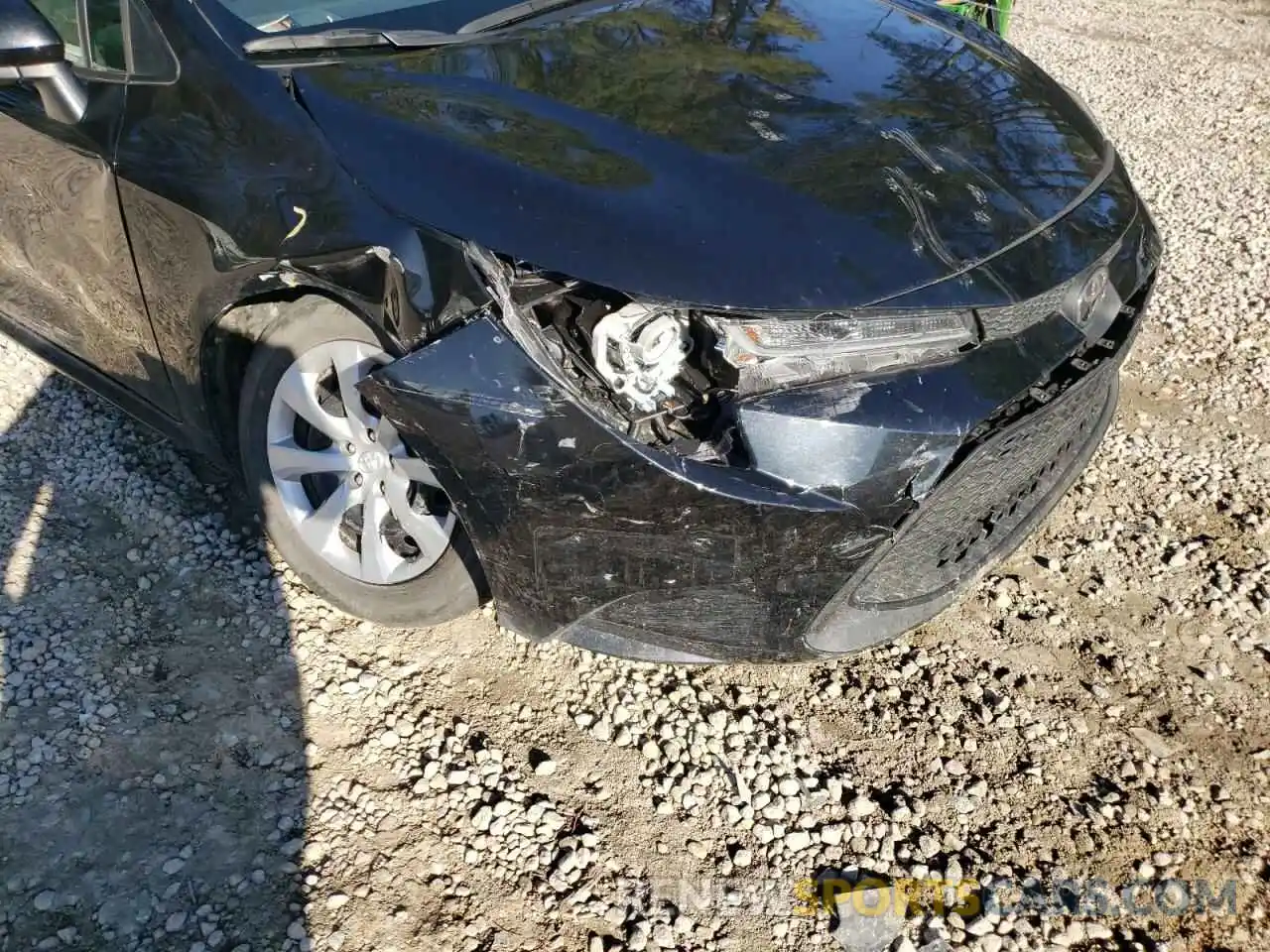 9 Photograph of a damaged car 5YFEPMAE5MP228400 TOYOTA COROLLA 2021