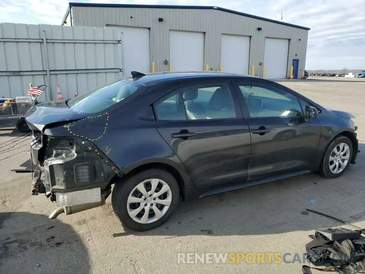 3 Photograph of a damaged car 5YFEPMAE5MP228705 TOYOTA COROLLA 2021