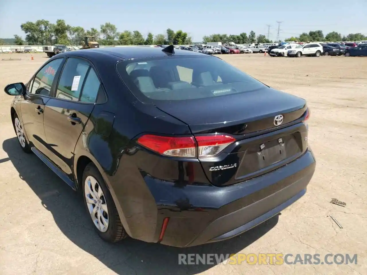 3 Photograph of a damaged car 5YFEPMAE5MP233211 TOYOTA COROLLA 2021