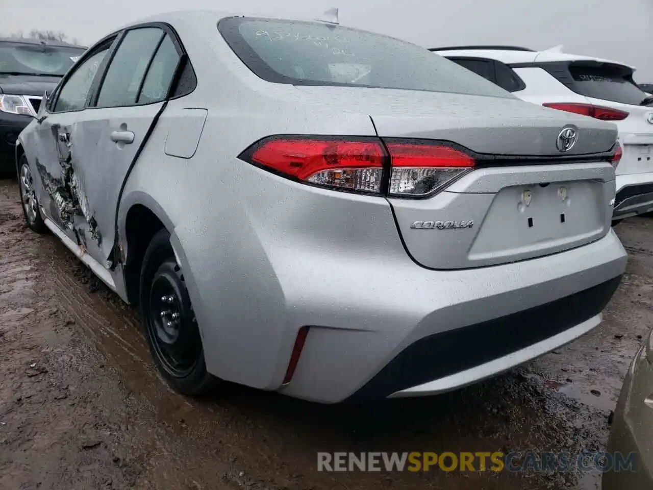 3 Photograph of a damaged car 5YFEPMAE5MP233340 TOYOTA COROLLA 2021