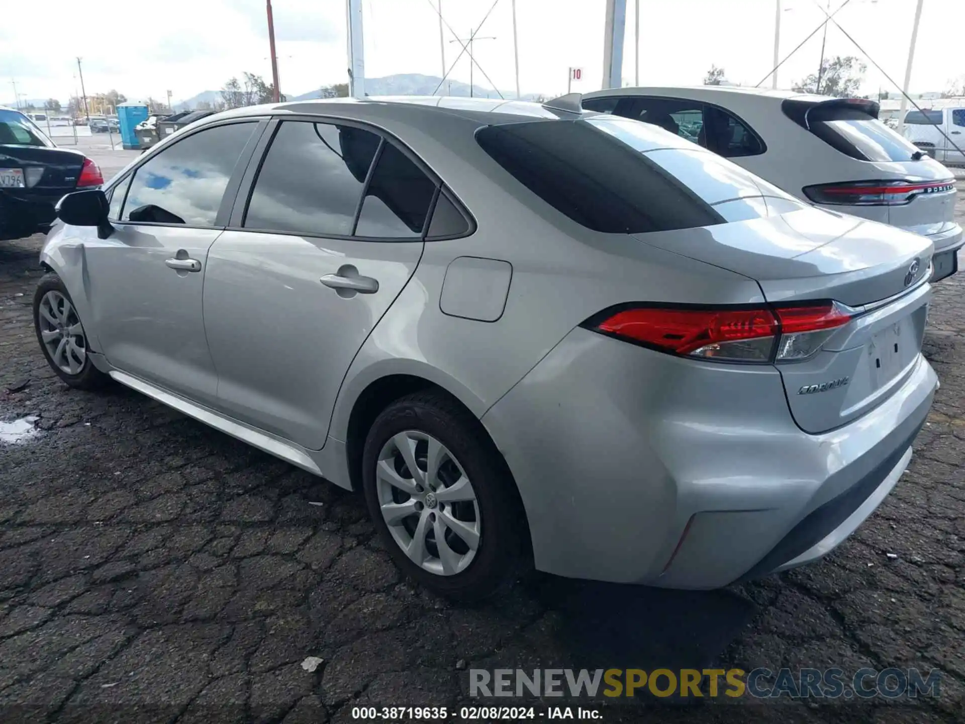 3 Photograph of a damaged car 5YFEPMAE5MP233466 TOYOTA COROLLA 2021