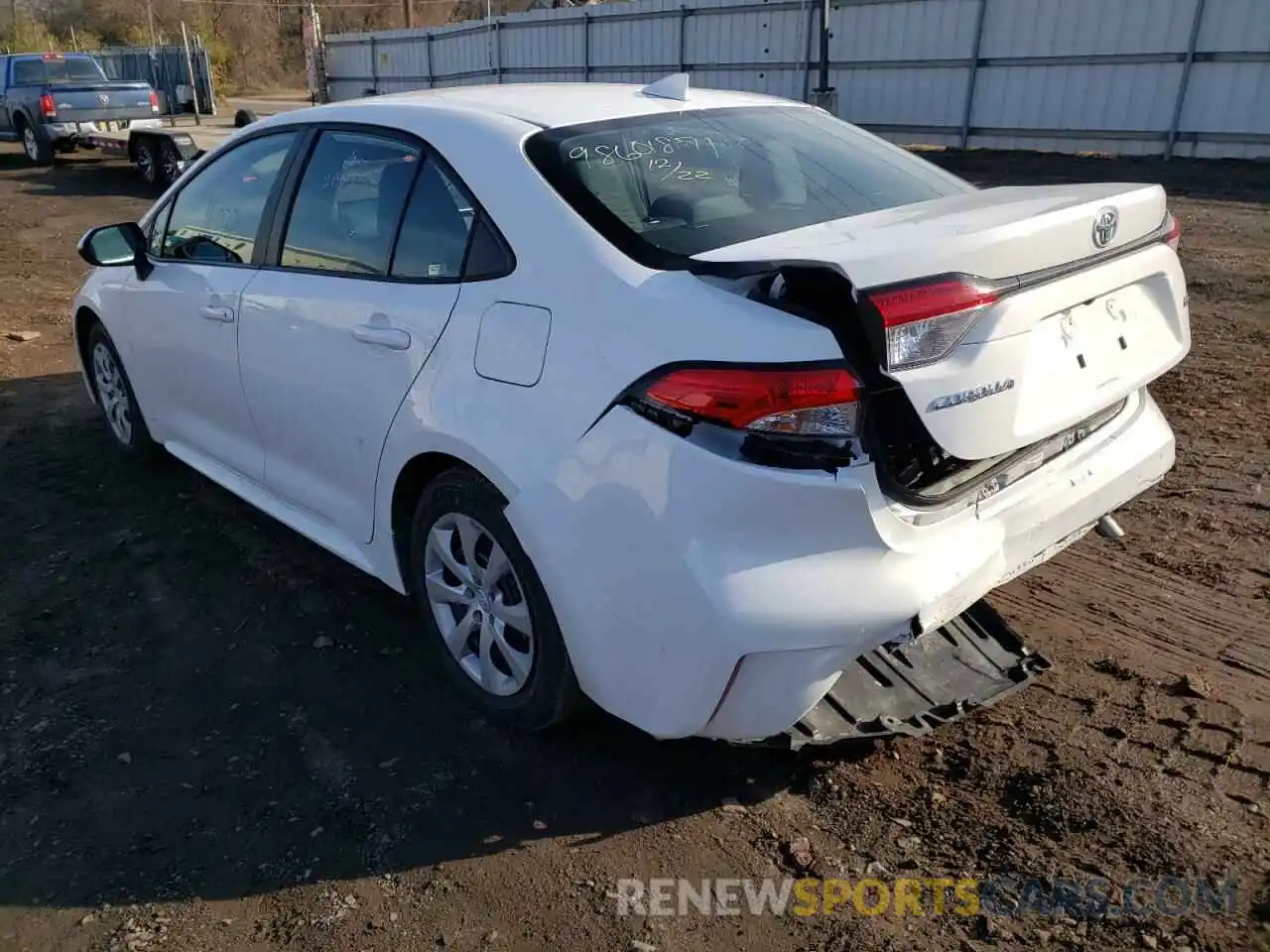 3 Photograph of a damaged car 5YFEPMAE5MP235556 TOYOTA COROLLA 2021