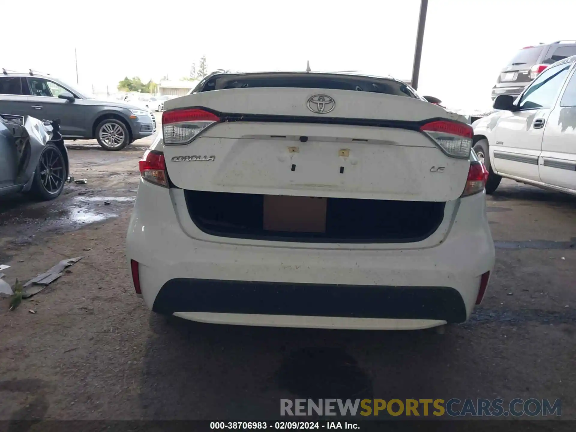 16 Photograph of a damaged car 5YFEPMAE5MP243575 TOYOTA COROLLA 2021