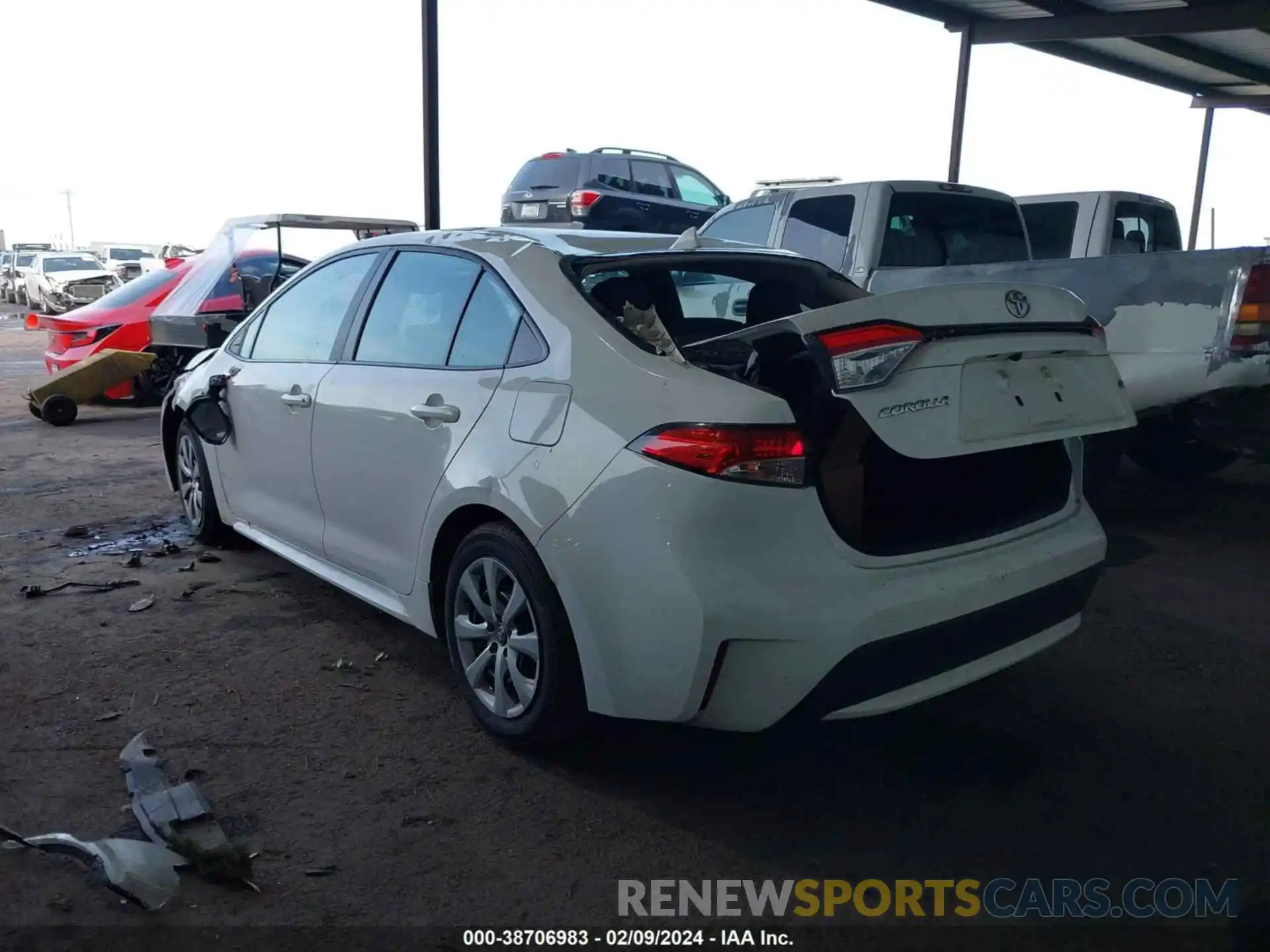 3 Photograph of a damaged car 5YFEPMAE5MP243575 TOYOTA COROLLA 2021