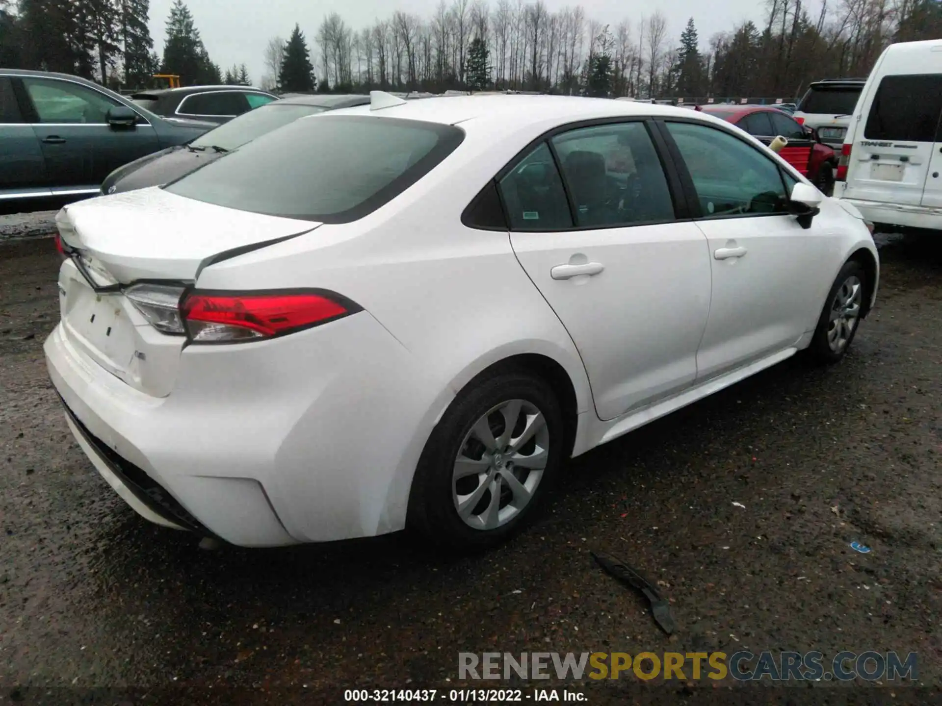 4 Photograph of a damaged car 5YFEPMAE5MP245181 TOYOTA COROLLA 2021