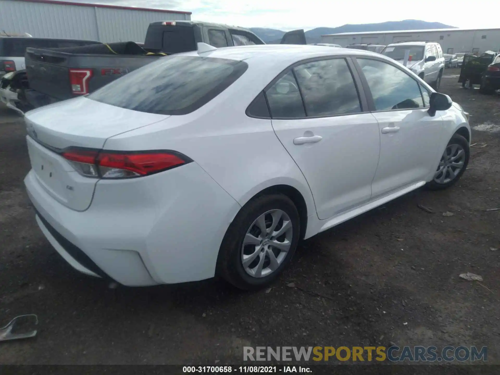 4 Photograph of a damaged car 5YFEPMAE5MP245262 TOYOTA COROLLA 2021