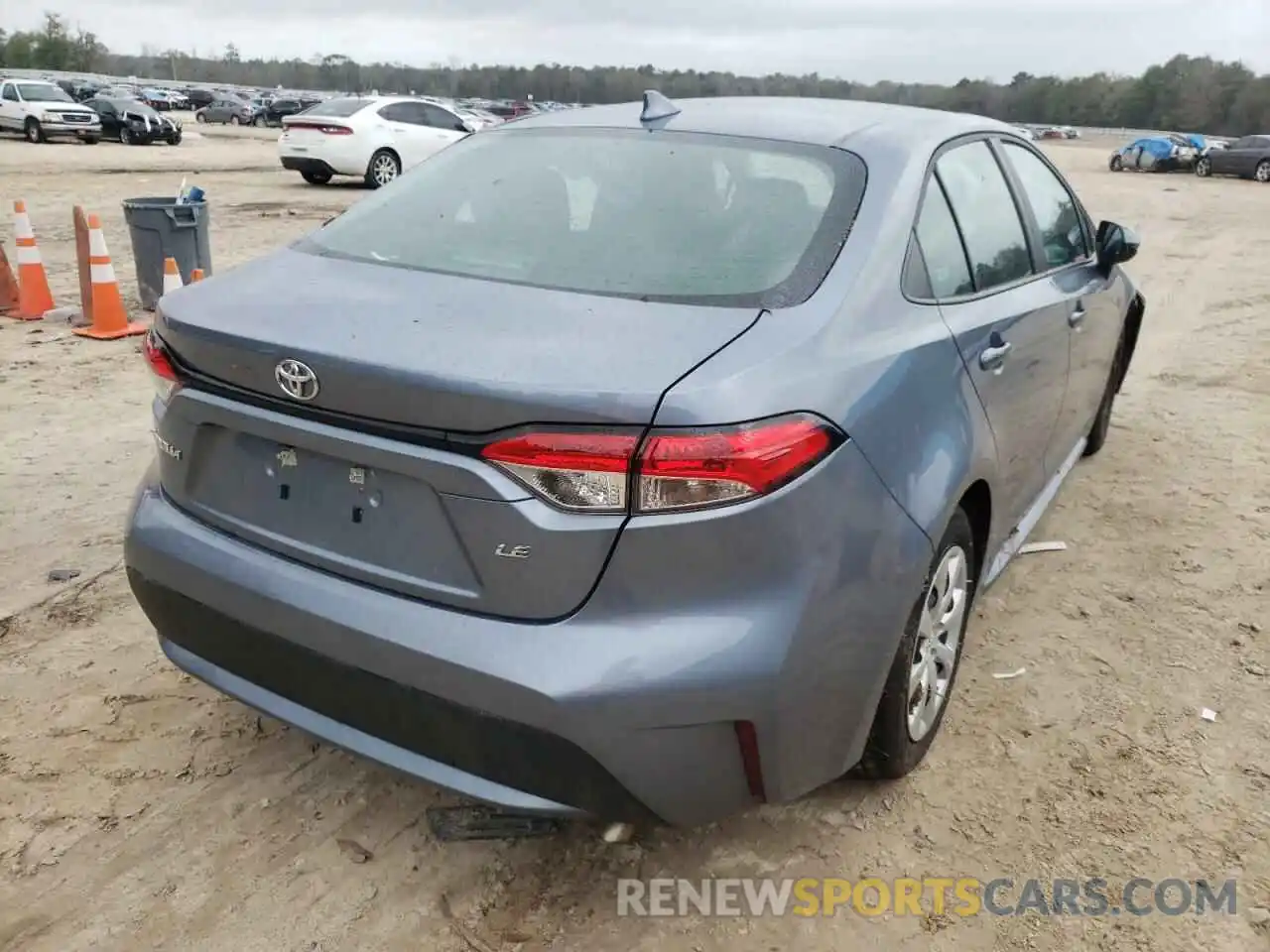 4 Photograph of a damaged car 5YFEPMAE5MP246783 TOYOTA COROLLA 2021