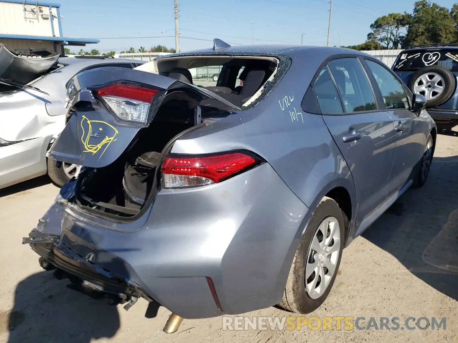 4 Photograph of a damaged car 5YFEPMAE5MP248260 TOYOTA COROLLA 2021