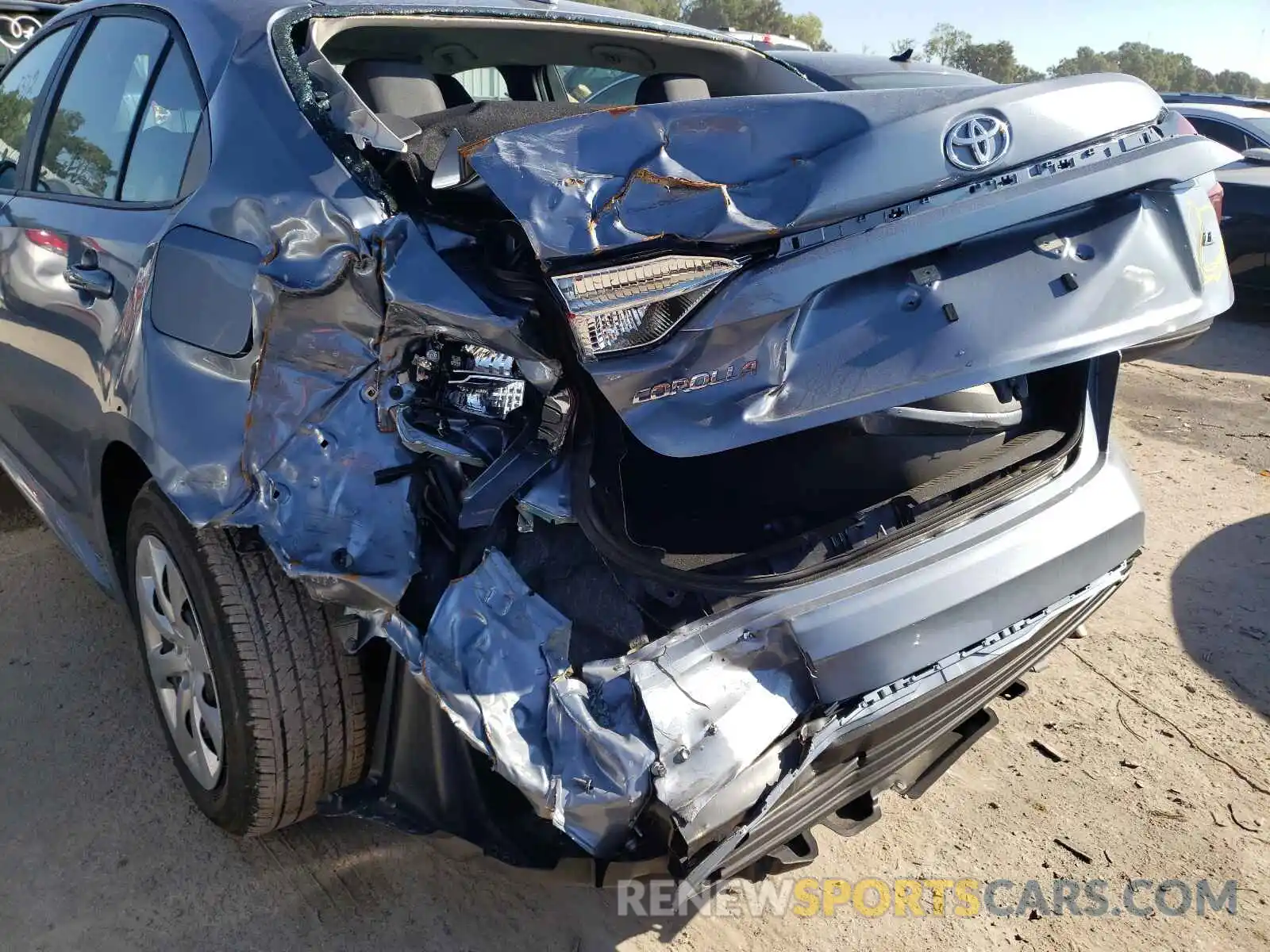 9 Photograph of a damaged car 5YFEPMAE5MP248260 TOYOTA COROLLA 2021