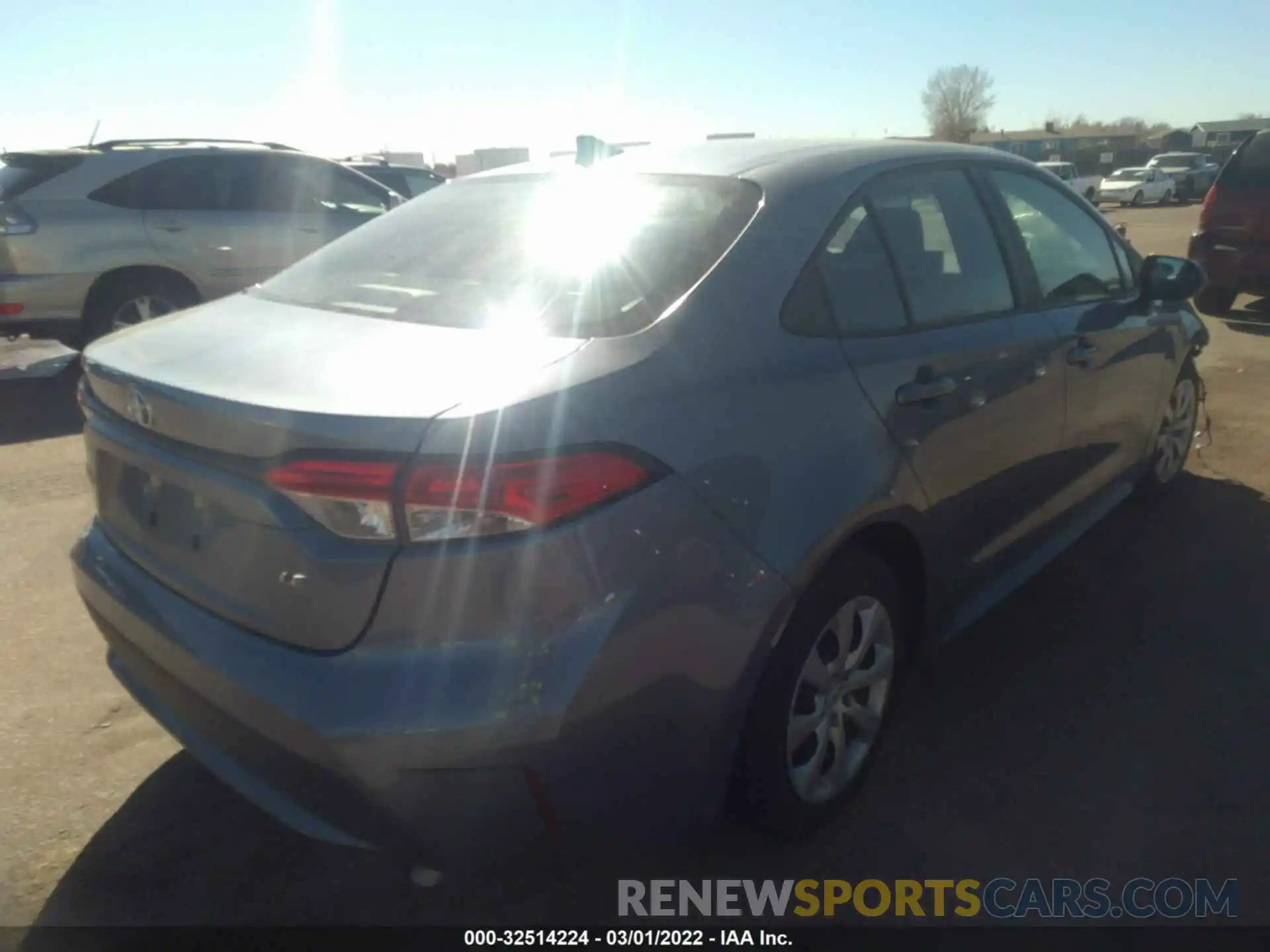 4 Photograph of a damaged car 5YFEPMAE5MP248744 TOYOTA COROLLA 2021