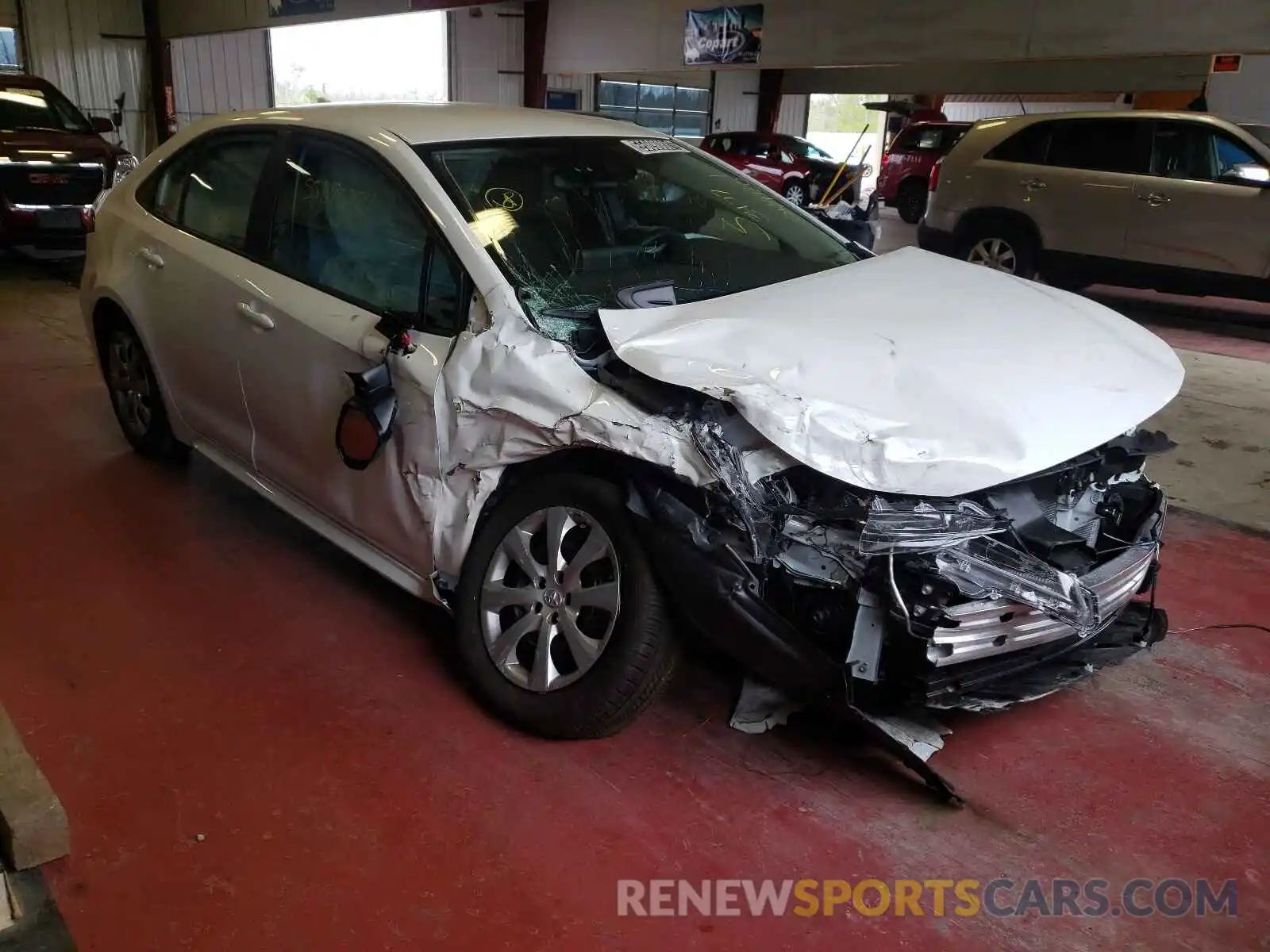 1 Photograph of a damaged car 5YFEPMAE5MP249120 TOYOTA COROLLA 2021