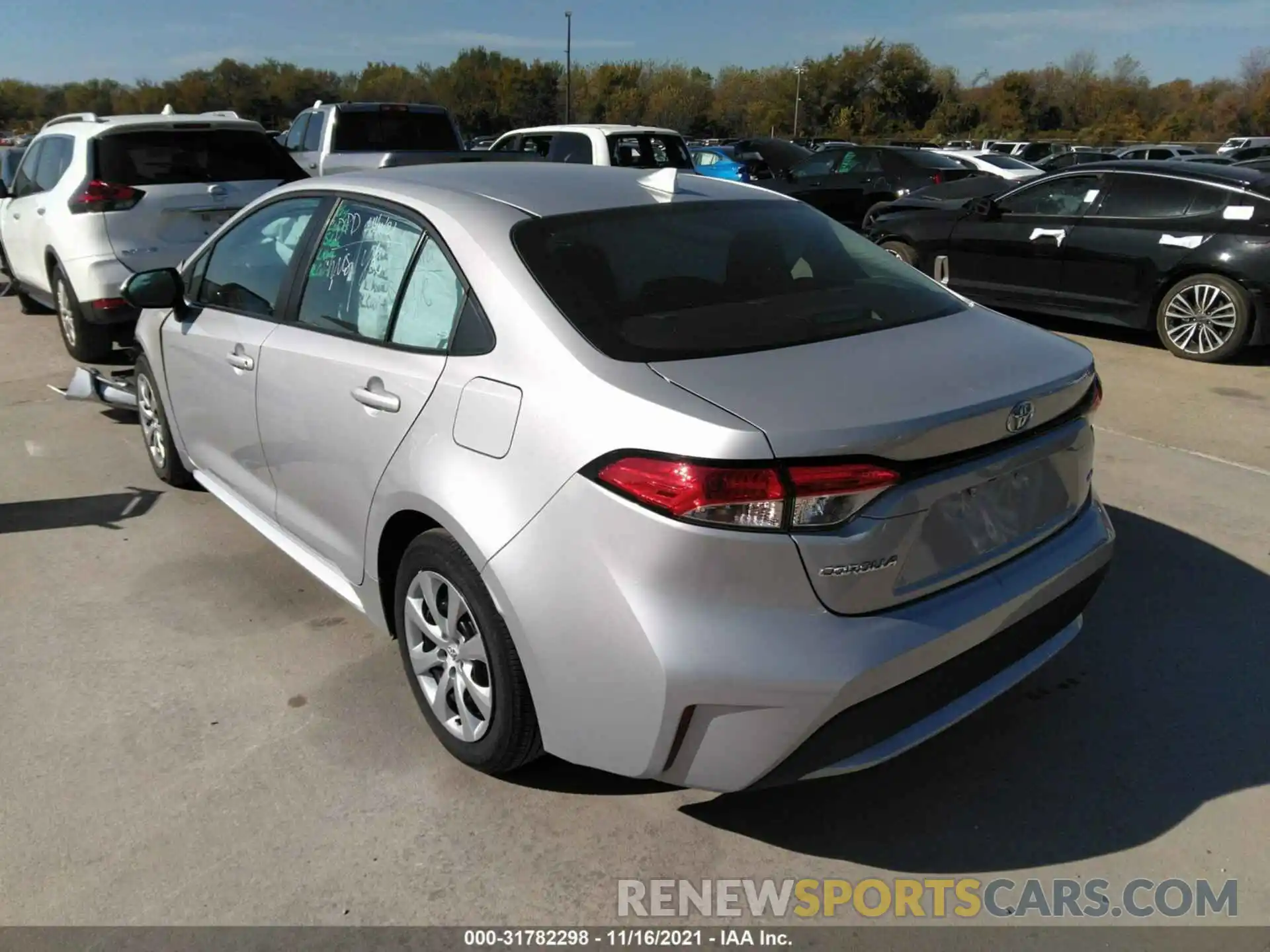 3 Photograph of a damaged car 5YFEPMAE5MP249358 TOYOTA COROLLA 2021