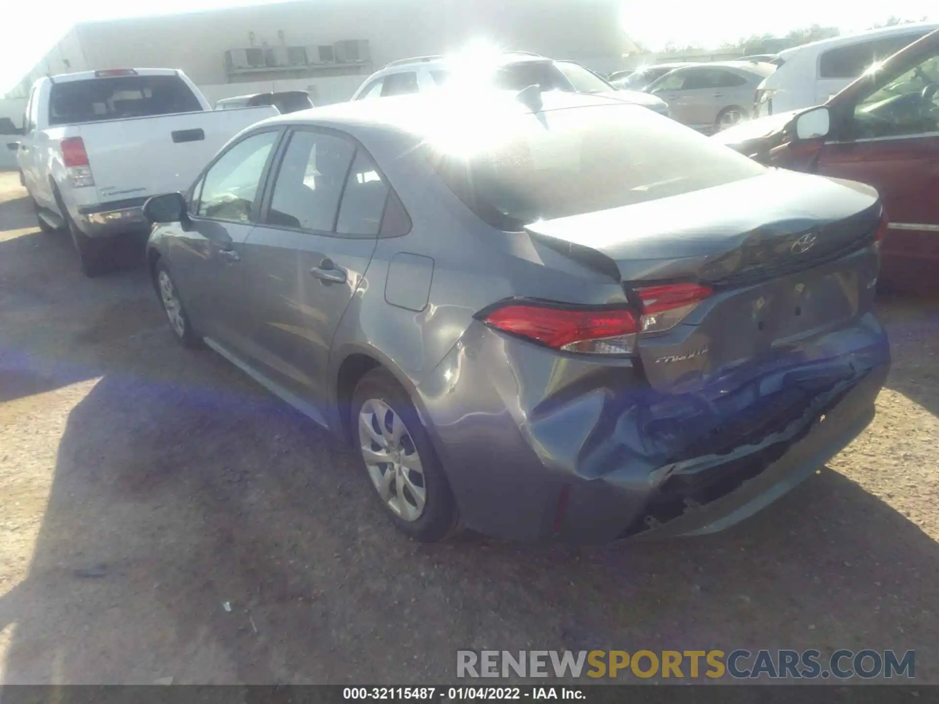 3 Photograph of a damaged car 5YFEPMAE5MP249361 TOYOTA COROLLA 2021