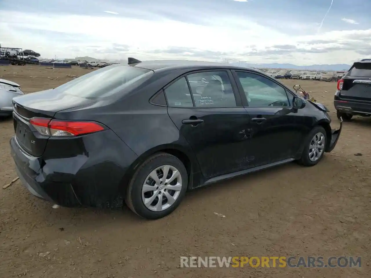 3 Photograph of a damaged car 5YFEPMAE5MP252115 TOYOTA COROLLA 2021