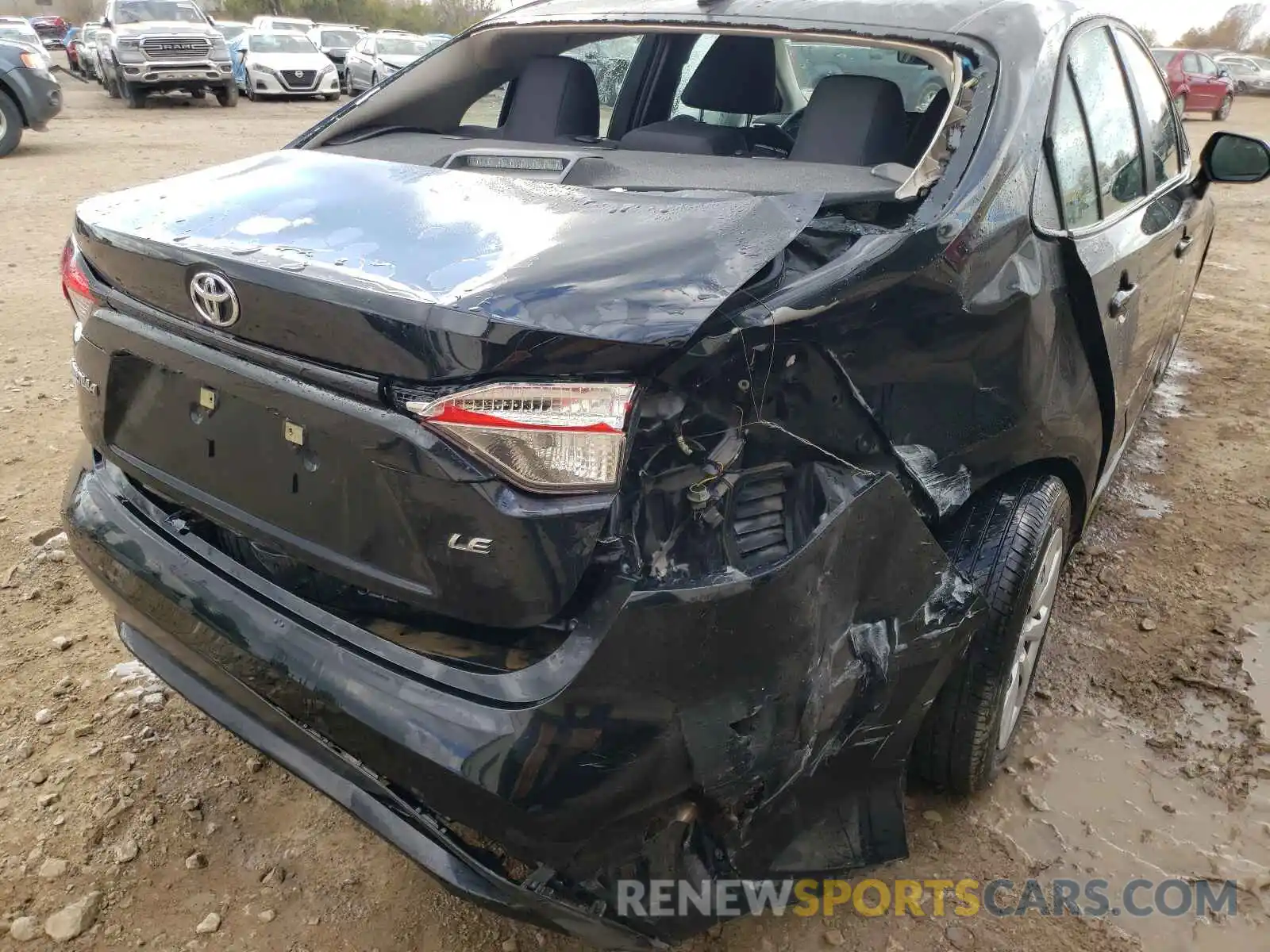 9 Photograph of a damaged car 5YFEPMAE5MP252387 TOYOTA COROLLA 2021