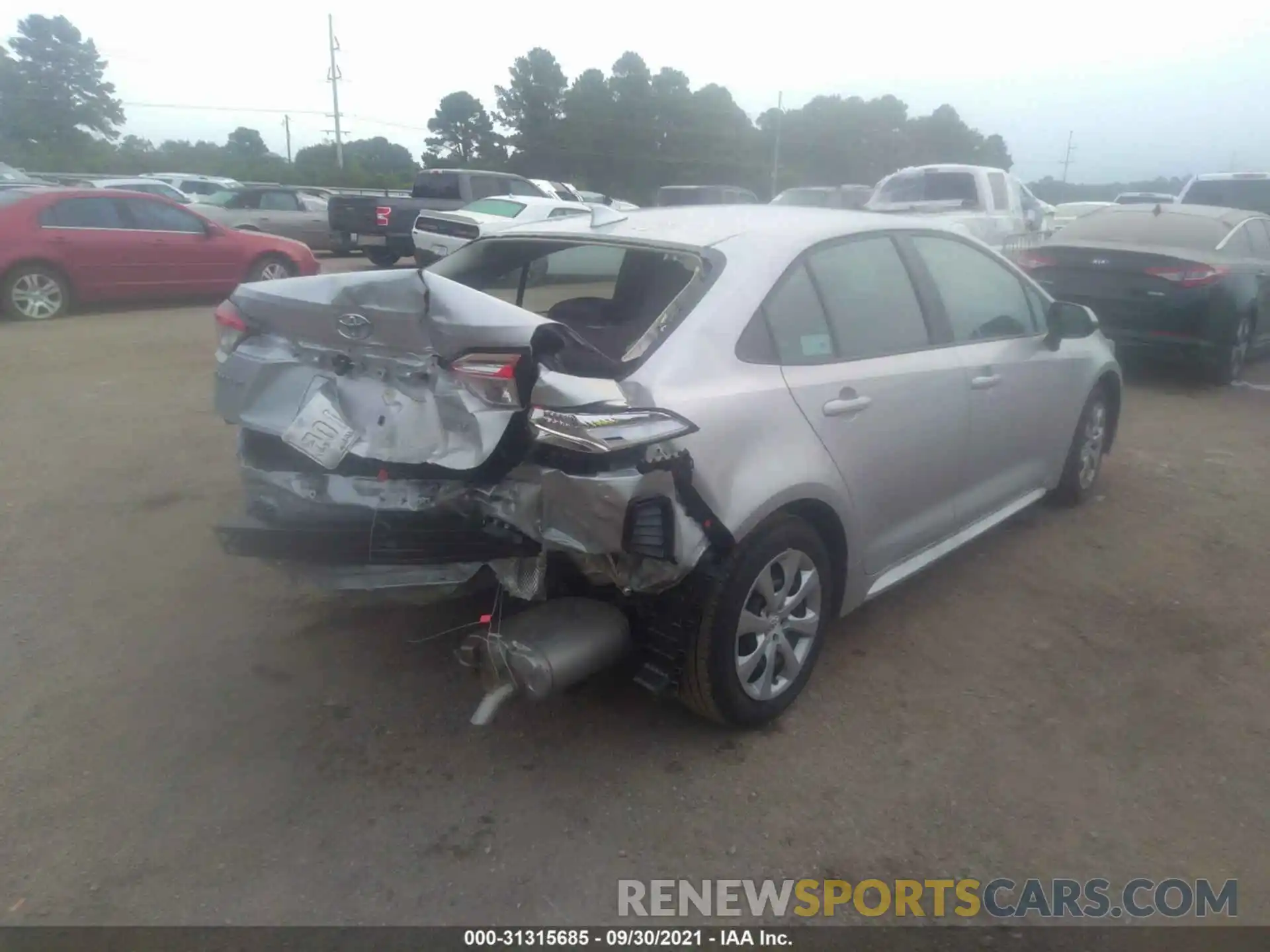 4 Photograph of a damaged car 5YFEPMAE5MP255760 TOYOTA COROLLA 2021