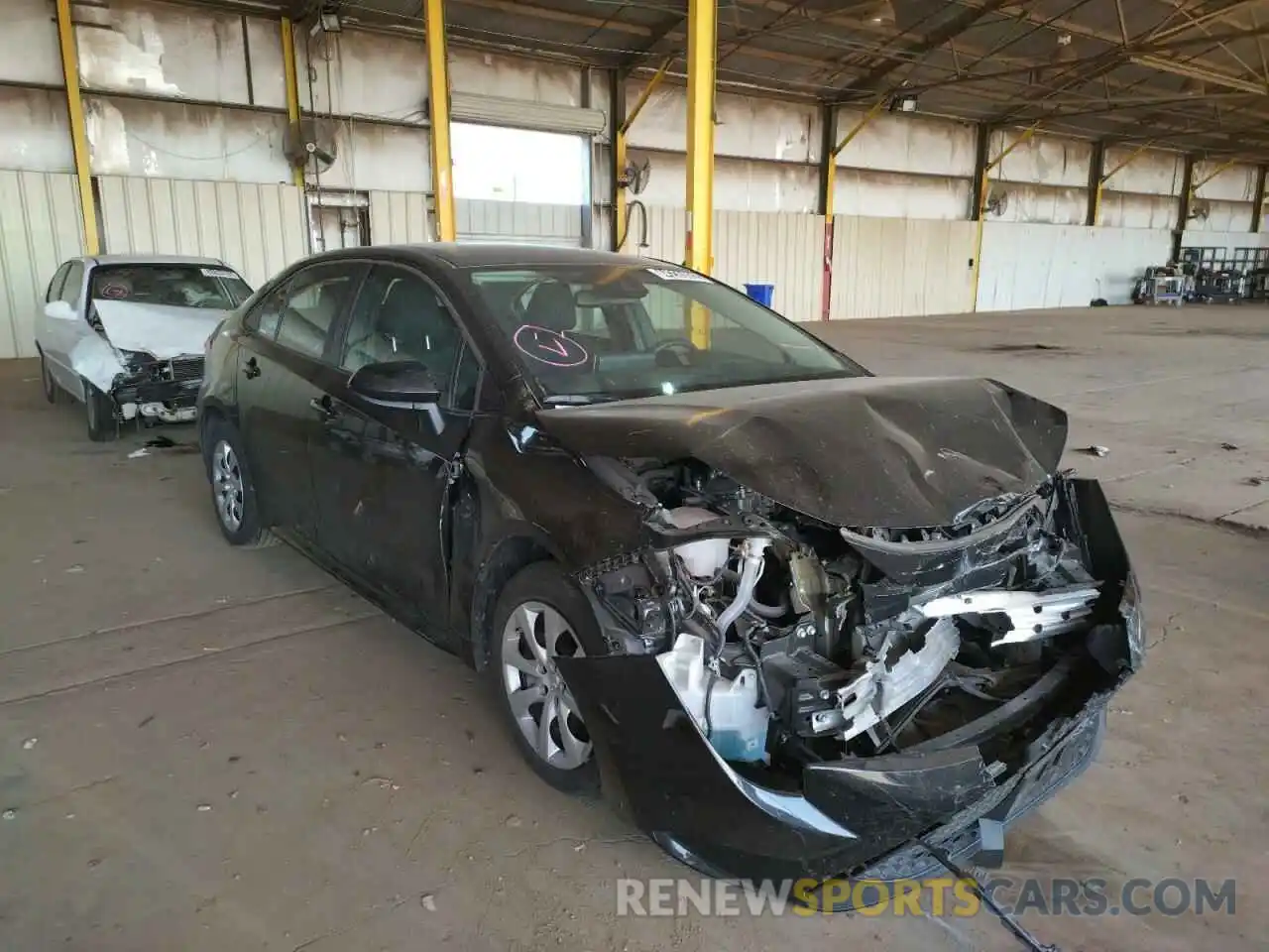 1 Photograph of a damaged car 5YFEPMAE5MP256486 TOYOTA COROLLA 2021