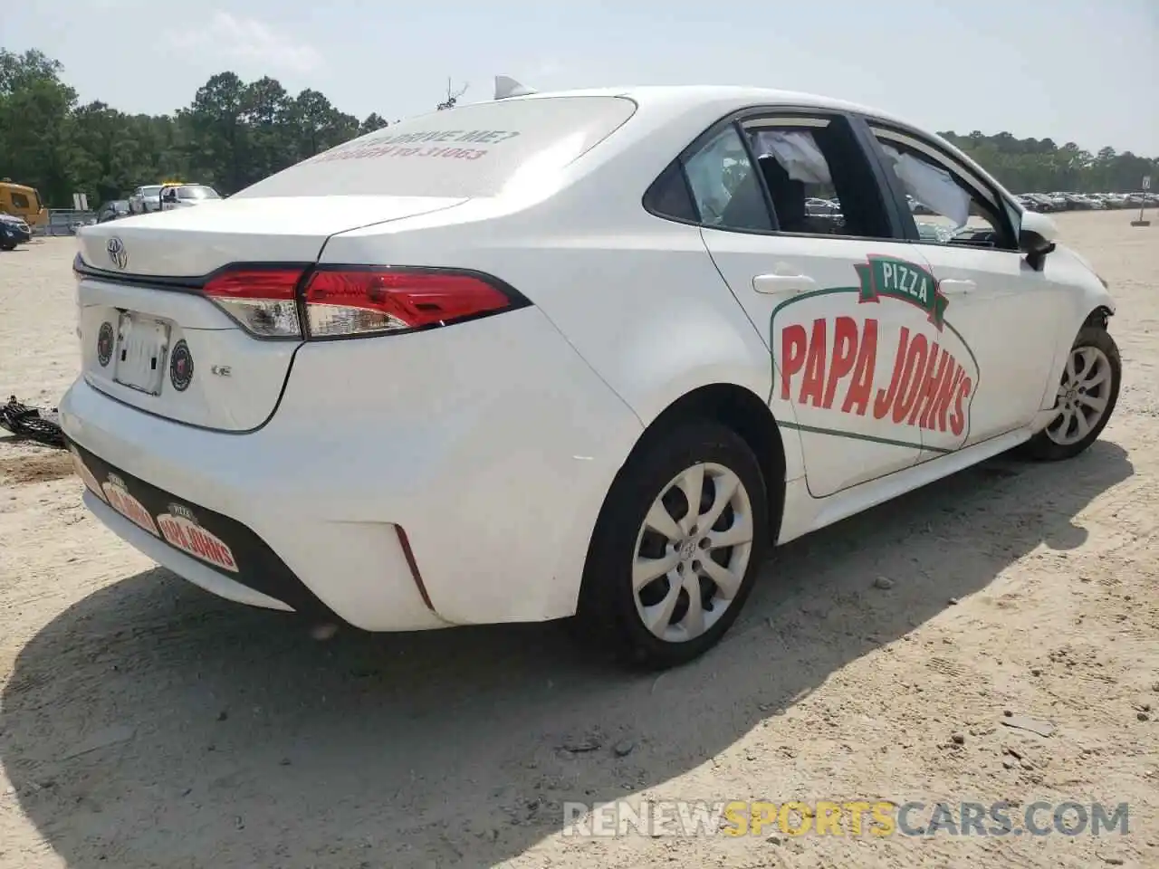 4 Photograph of a damaged car 5YFEPMAE5MP261798 TOYOTA COROLLA 2021