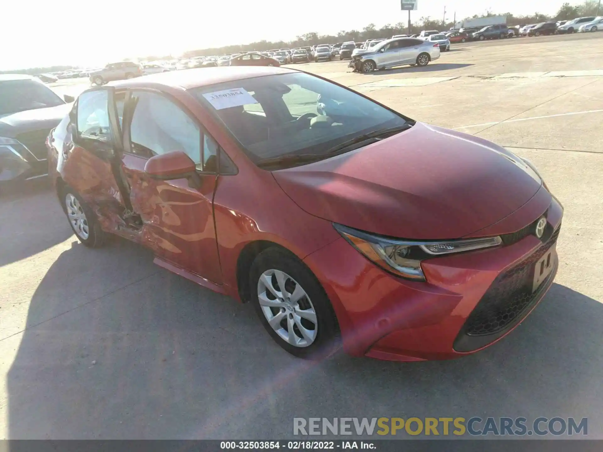 1 Photograph of a damaged car 5YFEPMAE5MP265480 TOYOTA COROLLA 2021