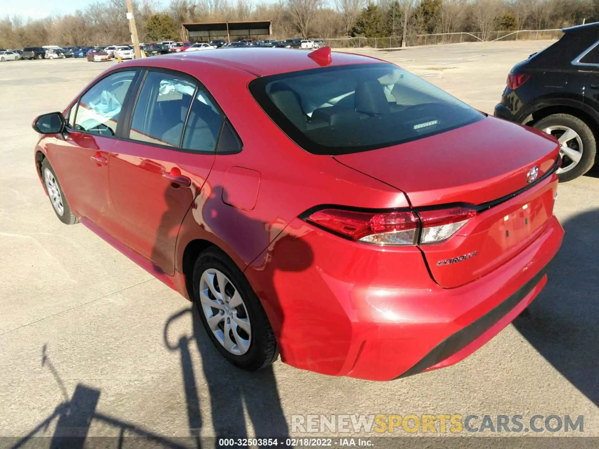 3 Photograph of a damaged car 5YFEPMAE5MP265480 TOYOTA COROLLA 2021