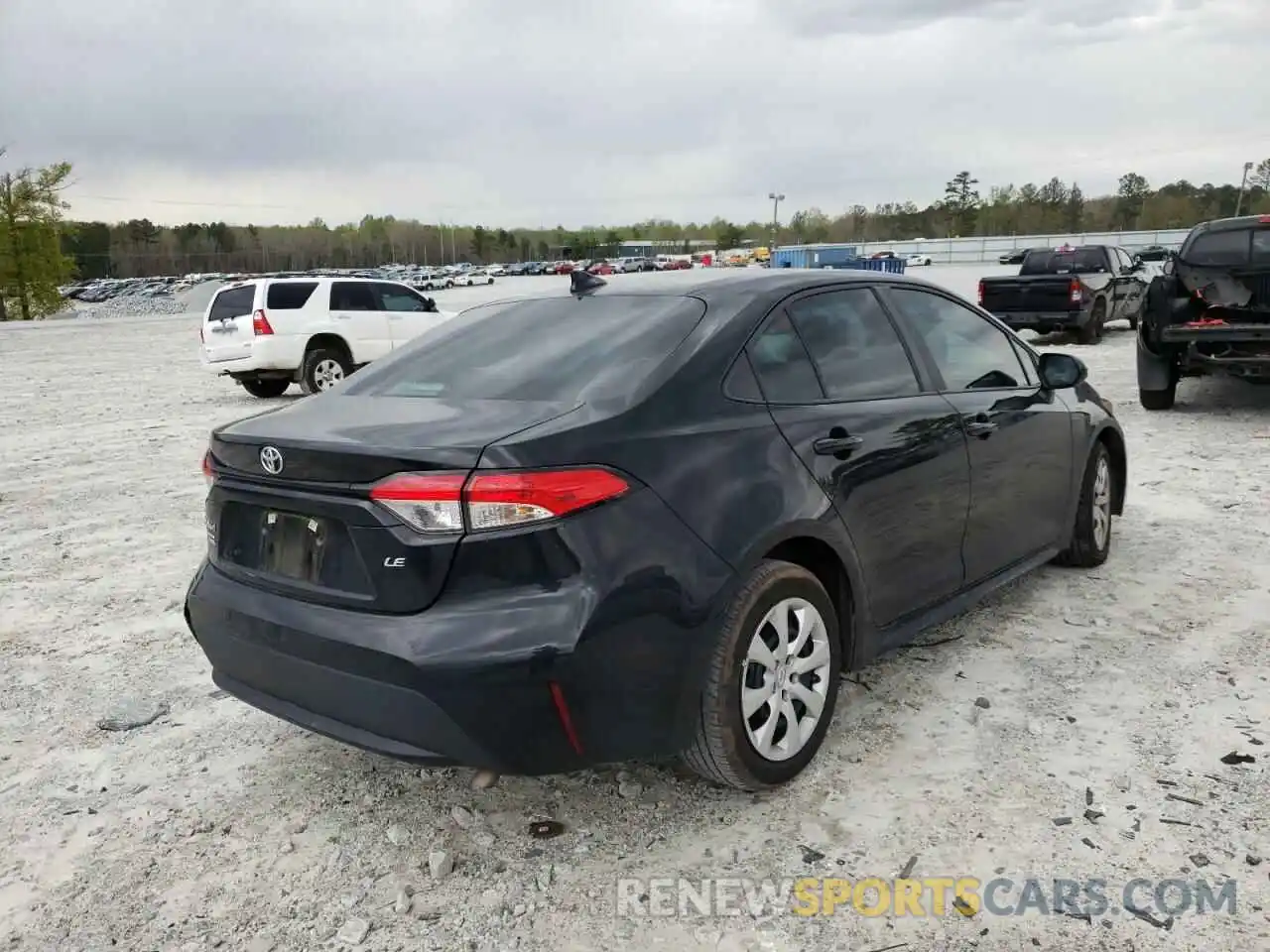 4 Photograph of a damaged car 5YFEPMAE5MP265835 TOYOTA COROLLA 2021