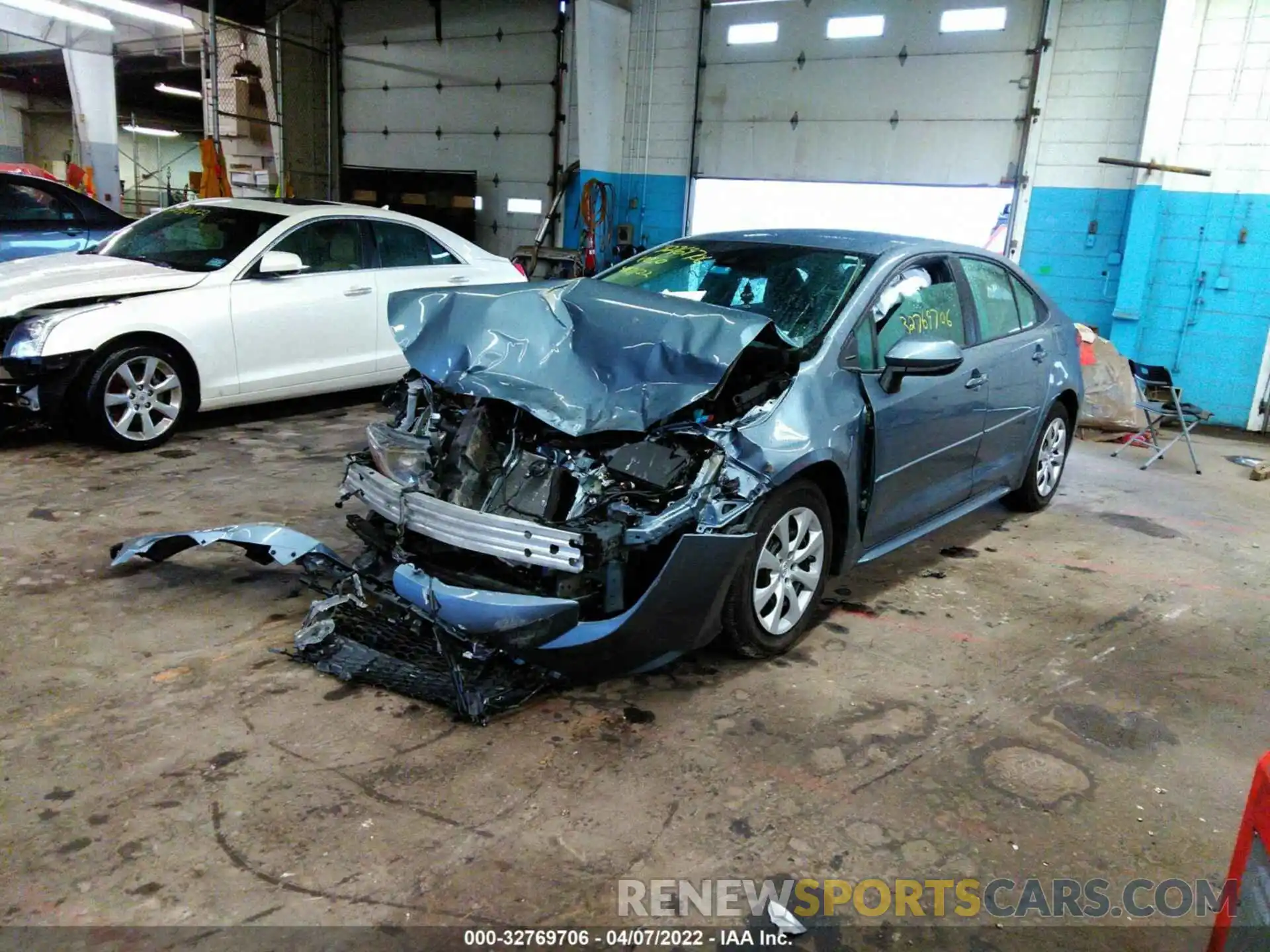 2 Photograph of a damaged car 5YFEPMAE5MP266824 TOYOTA COROLLA 2021