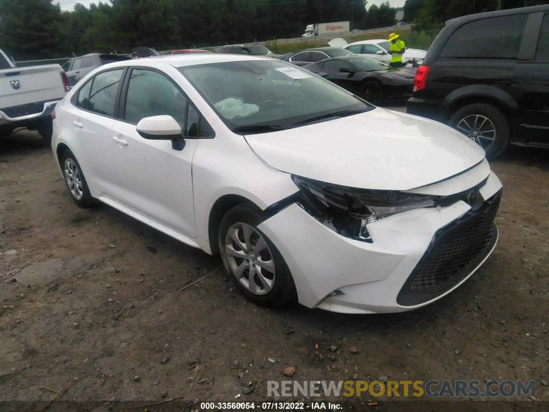 1 Photograph of a damaged car 5YFEPMAE5MP267231 TOYOTA COROLLA 2021