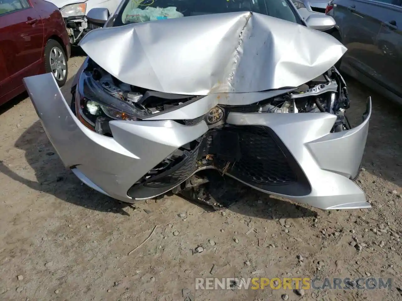 9 Photograph of a damaged car 5YFEPMAE5MP267908 TOYOTA COROLLA 2021