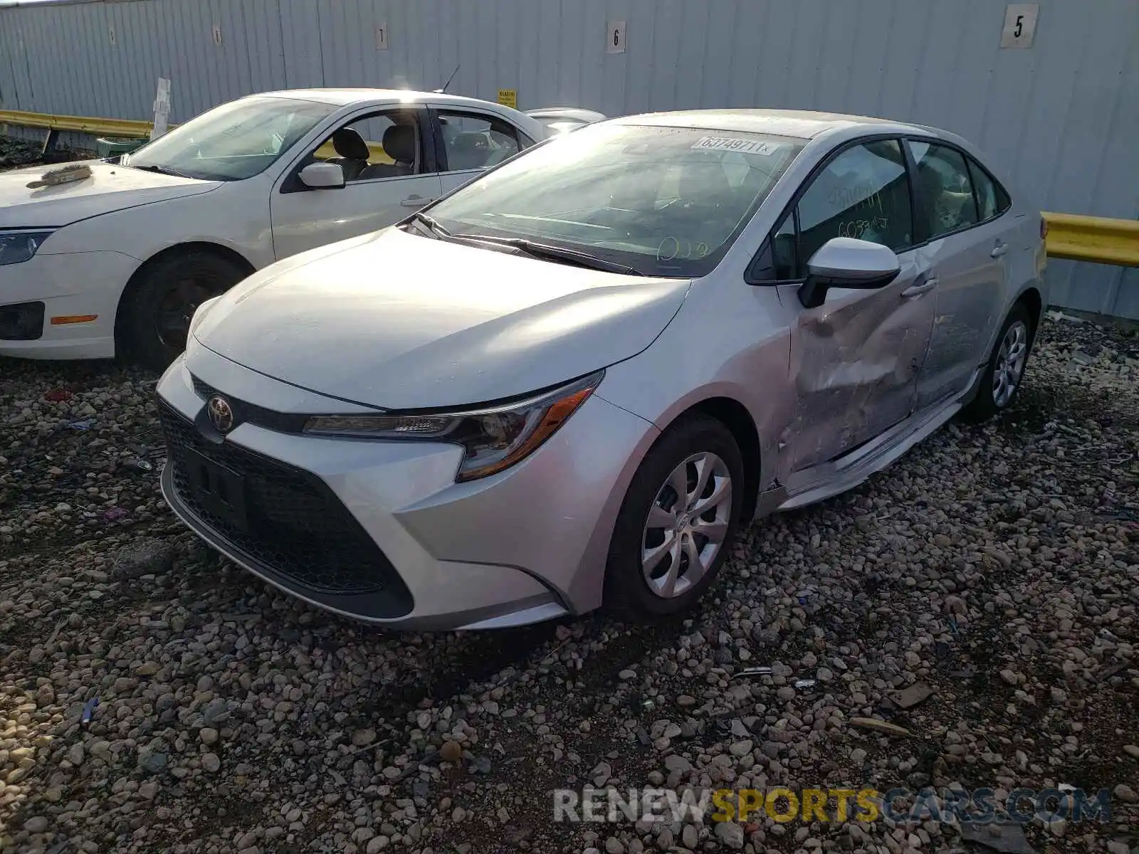 2 Photograph of a damaged car 5YFEPMAE5MP269321 TOYOTA COROLLA 2021