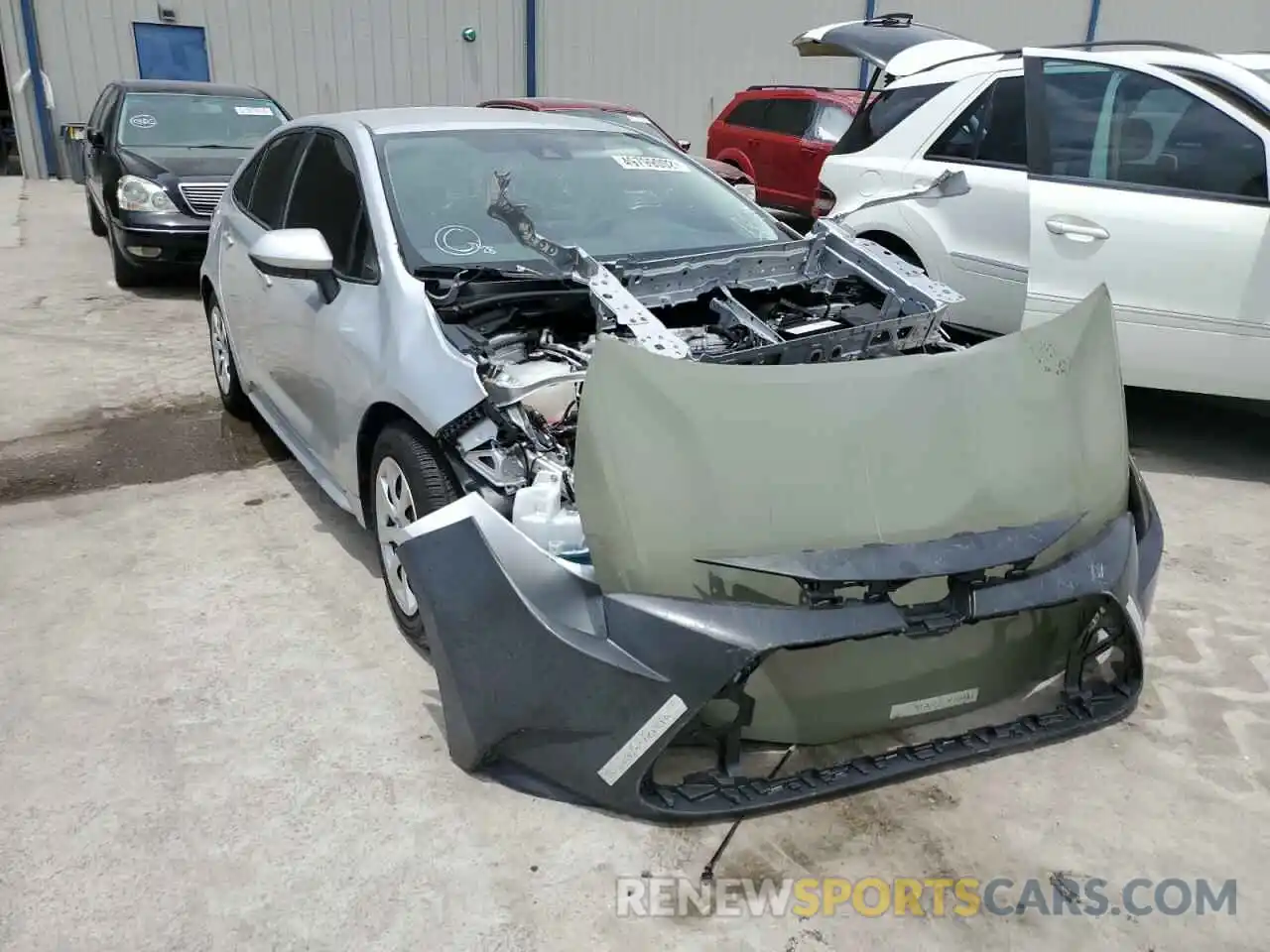 1 Photograph of a damaged car 5YFEPMAE6MP148362 TOYOTA COROLLA 2021