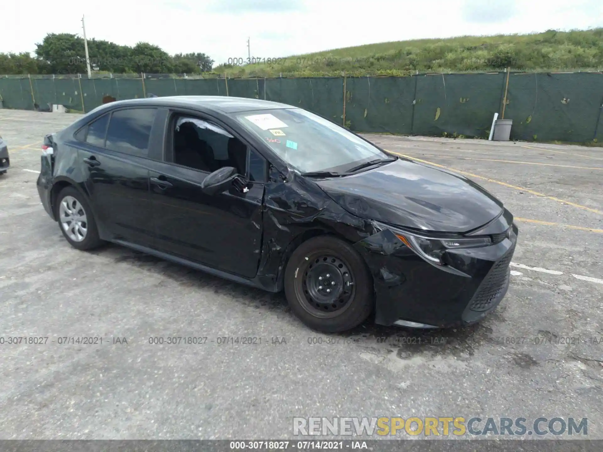 1 Photograph of a damaged car 5YFEPMAE6MP149916 TOYOTA COROLLA 2021