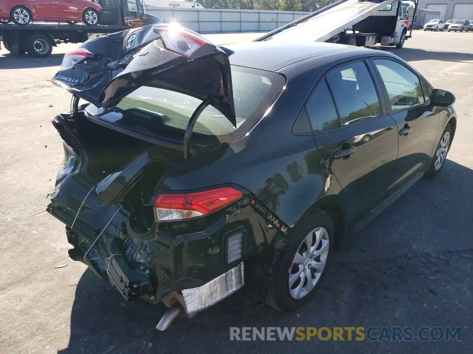 4 Photograph of a damaged car 5YFEPMAE6MP150757 TOYOTA COROLLA 2021