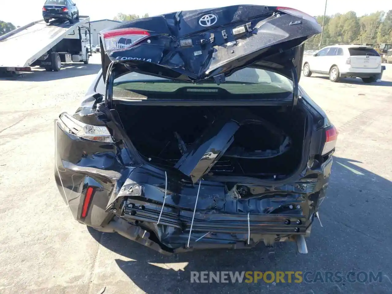 9 Photograph of a damaged car 5YFEPMAE6MP150757 TOYOTA COROLLA 2021