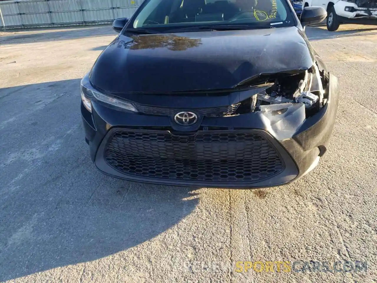 9 Photograph of a damaged car 5YFEPMAE6MP155800 TOYOTA COROLLA 2021