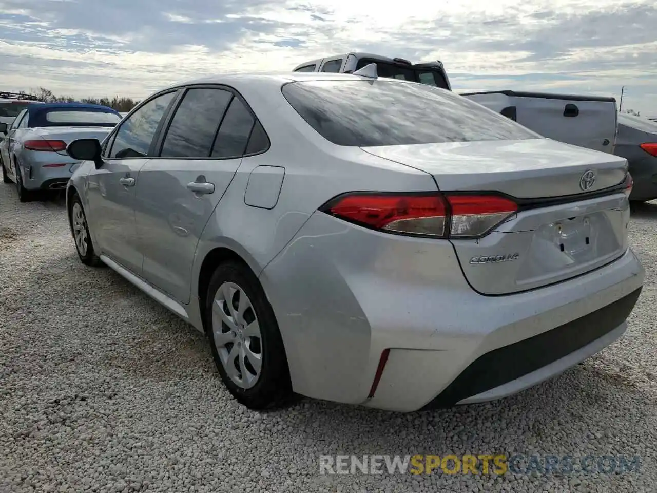 3 Photograph of a damaged car 5YFEPMAE6MP156218 TOYOTA COROLLA 2021