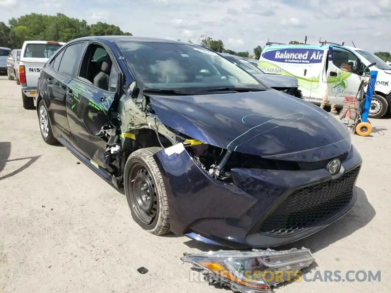 1 Photograph of a damaged car 5YFEPMAE6MP157613 TOYOTA COROLLA 2021