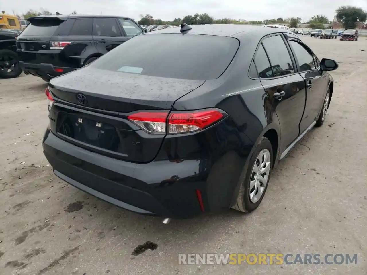 4 Photograph of a damaged car 5YFEPMAE6MP159166 TOYOTA COROLLA 2021