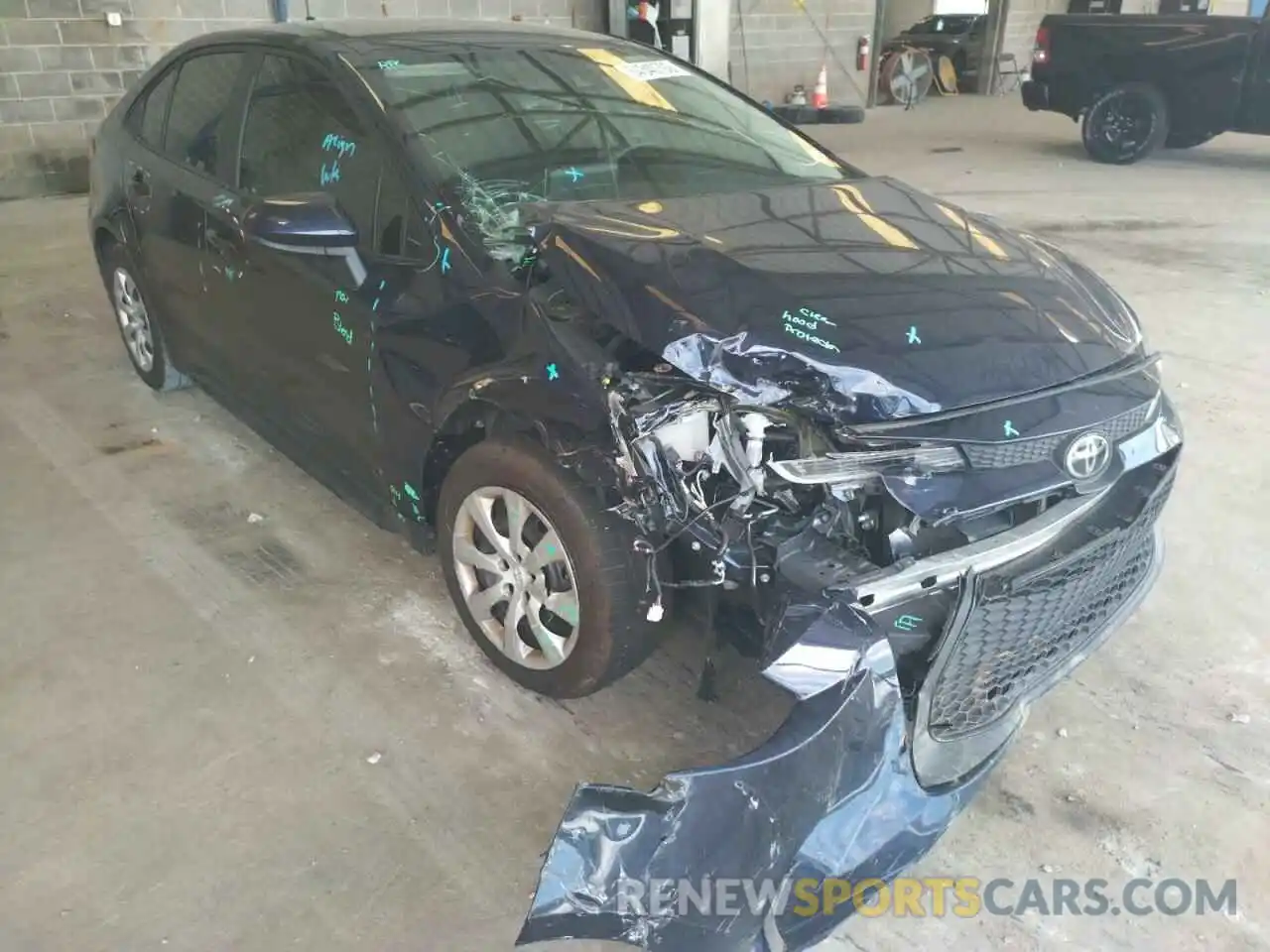 1 Photograph of a damaged car 5YFEPMAE6MP162049 TOYOTA COROLLA 2021