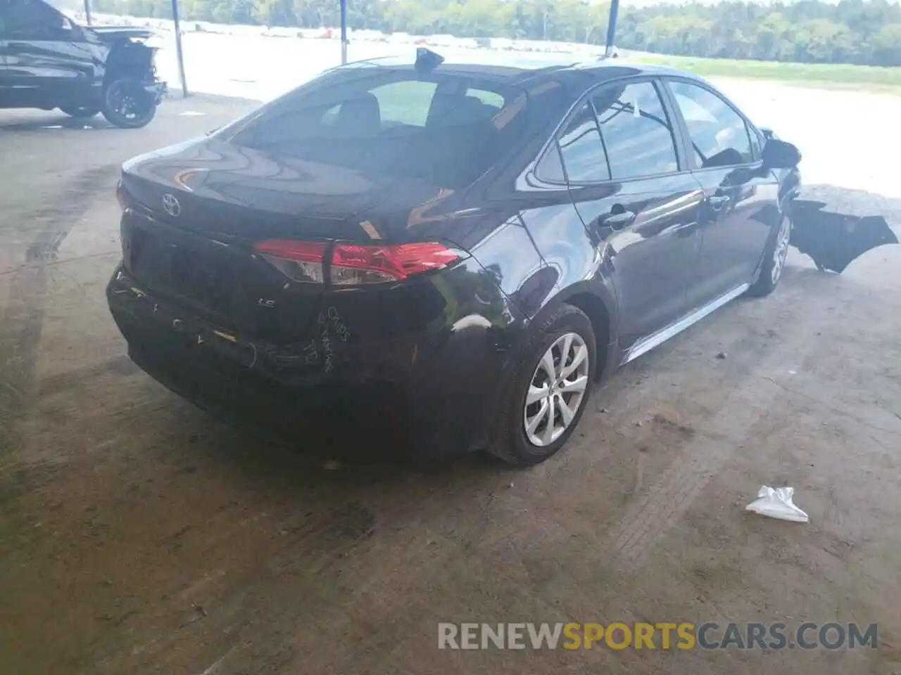 4 Photograph of a damaged car 5YFEPMAE6MP162049 TOYOTA COROLLA 2021