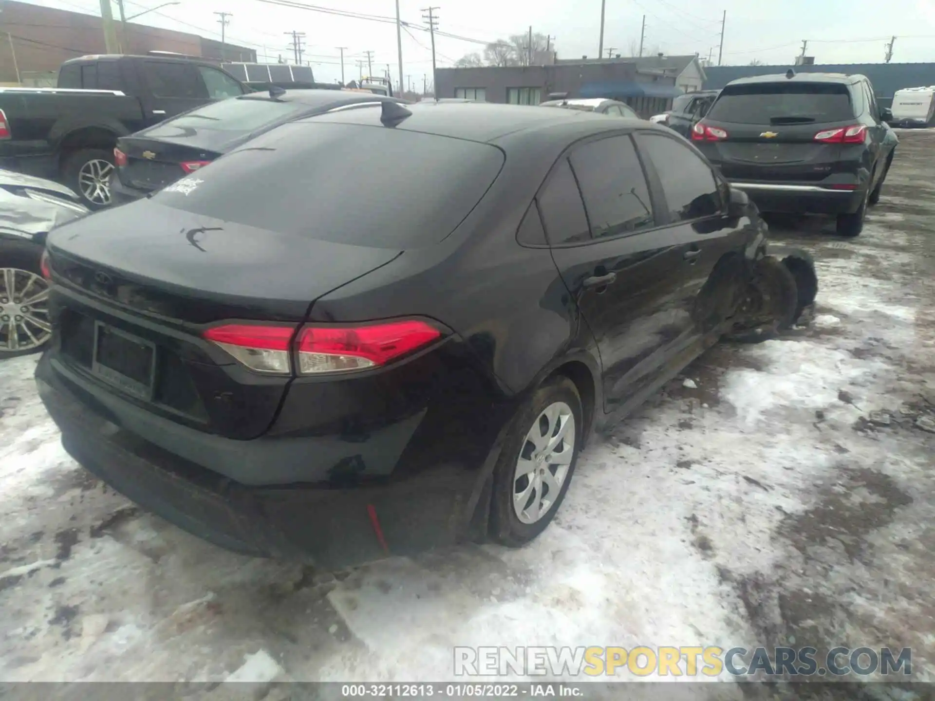 4 Photograph of a damaged car 5YFEPMAE6MP162150 TOYOTA COROLLA 2021