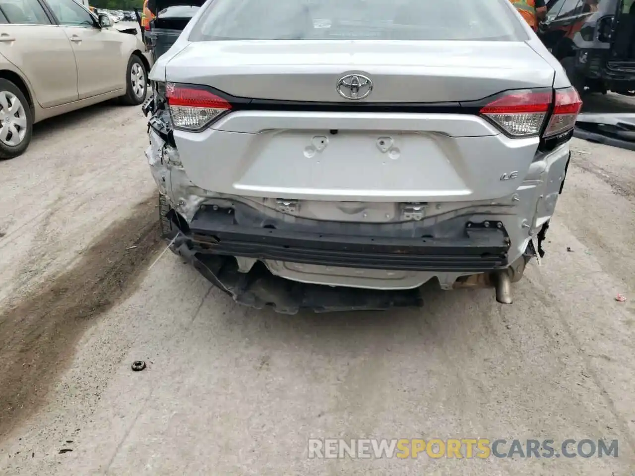 9 Photograph of a damaged car 5YFEPMAE6MP167557 TOYOTA COROLLA 2021