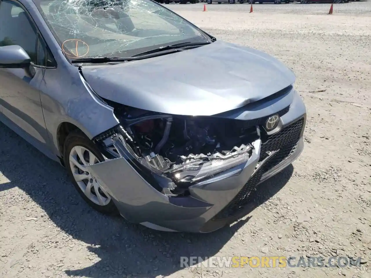 9 Photograph of a damaged car 5YFEPMAE6MP168840 TOYOTA COROLLA 2021