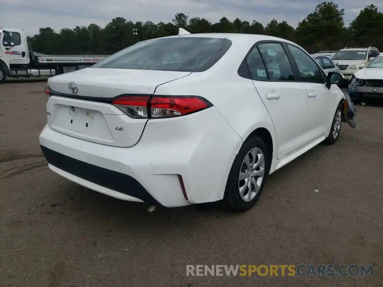 4 Photograph of a damaged car 5YFEPMAE6MP169096 TOYOTA COROLLA 2021