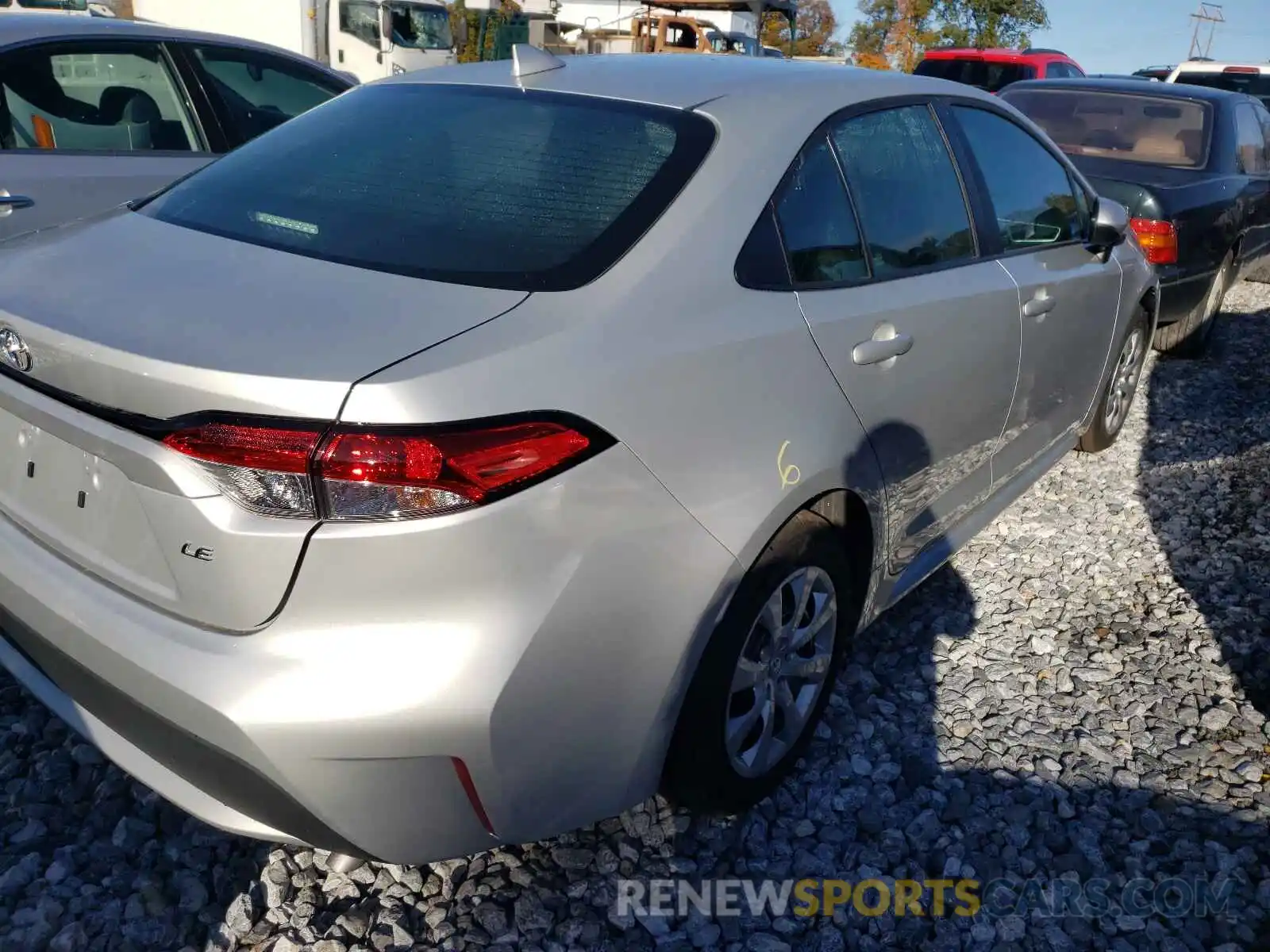 4 Photograph of a damaged car 5YFEPMAE6MP171141 TOYOTA COROLLA 2021