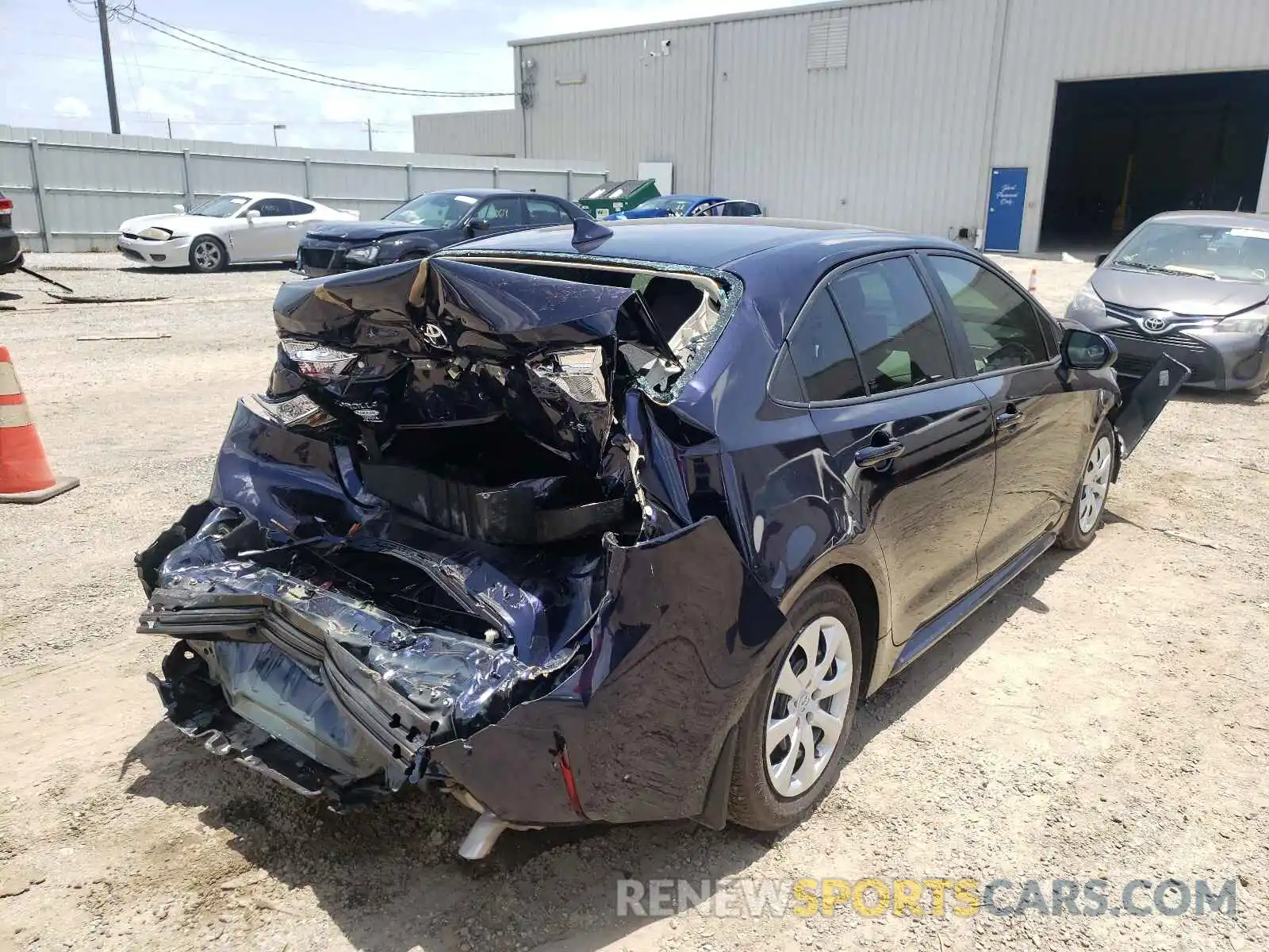 4 Photograph of a damaged car 5YFEPMAE6MP171317 TOYOTA COROLLA 2021